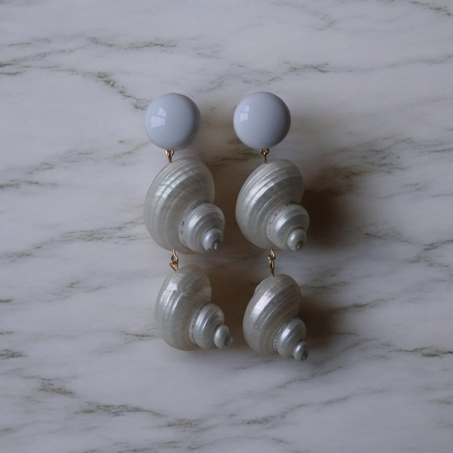 FROSTY COCONUT DOUBLE EARRINGS