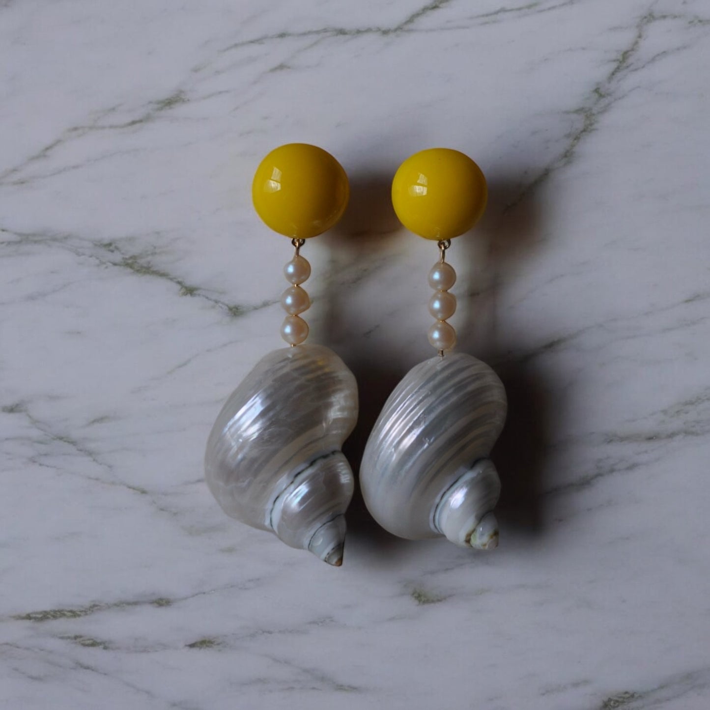 TUSCAN GOLD VINTAGE BEADS EARRINGS